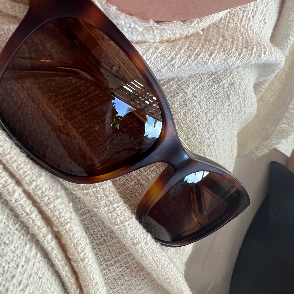 Bottega Veneta Sunglasses - Picture 3 of 11